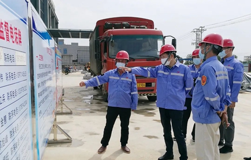 吳正新到TMP、TPO項(xiàng)目及松滋肥業(yè)新項(xiàng)目現(xiàn)場檢查指導(dǎo)工作(圖1)