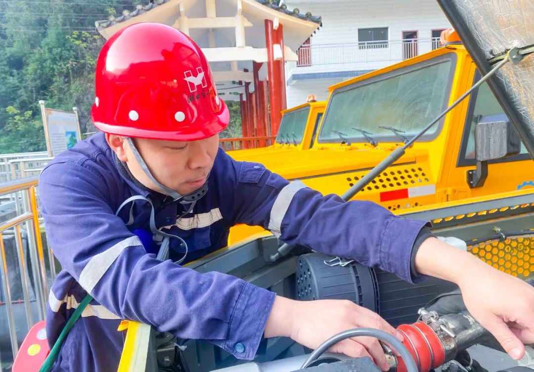 【宜化榜樣】宜化礦業(yè)余鵬程：不遺余力，用匠心書寫奮進(jìn)青春(圖3)