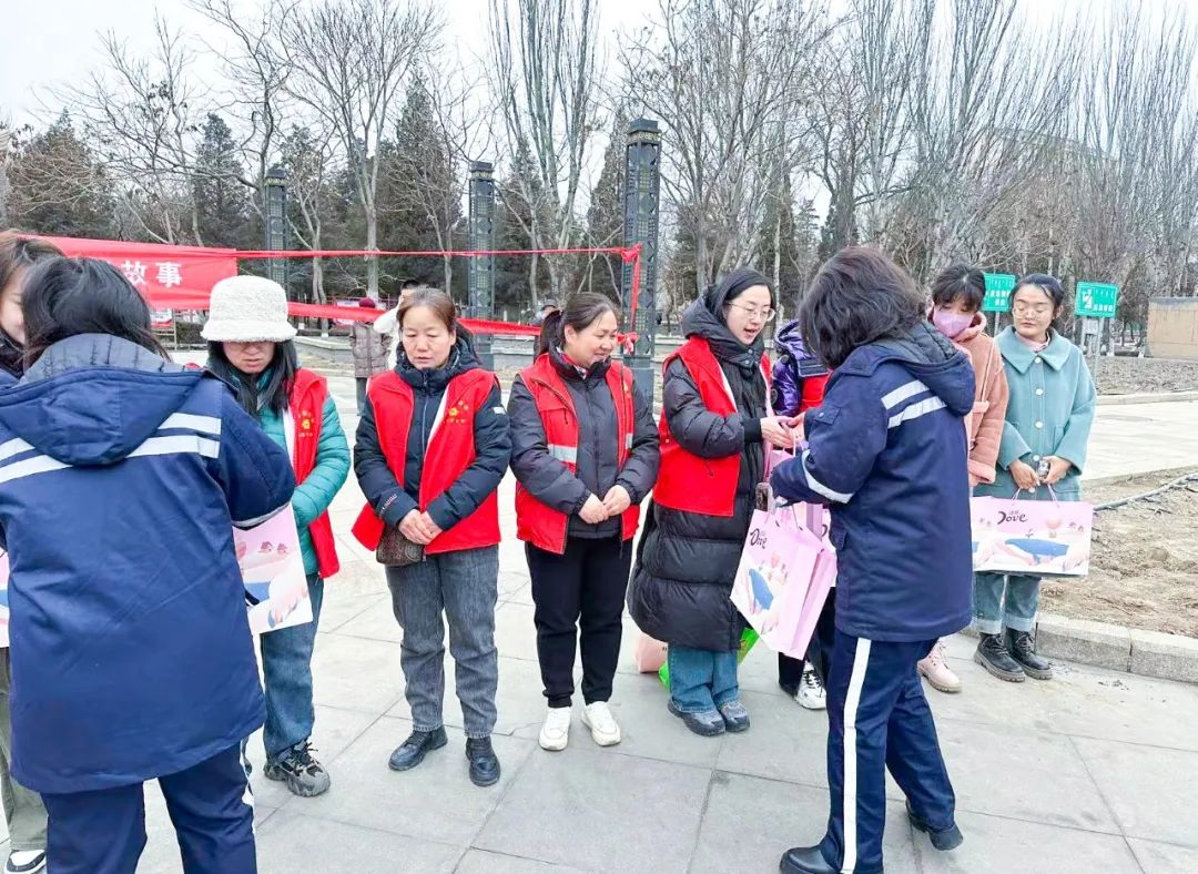 內(nèi)蒙宜化：三月春風暖人心，學習雷鋒志愿行(圖7)