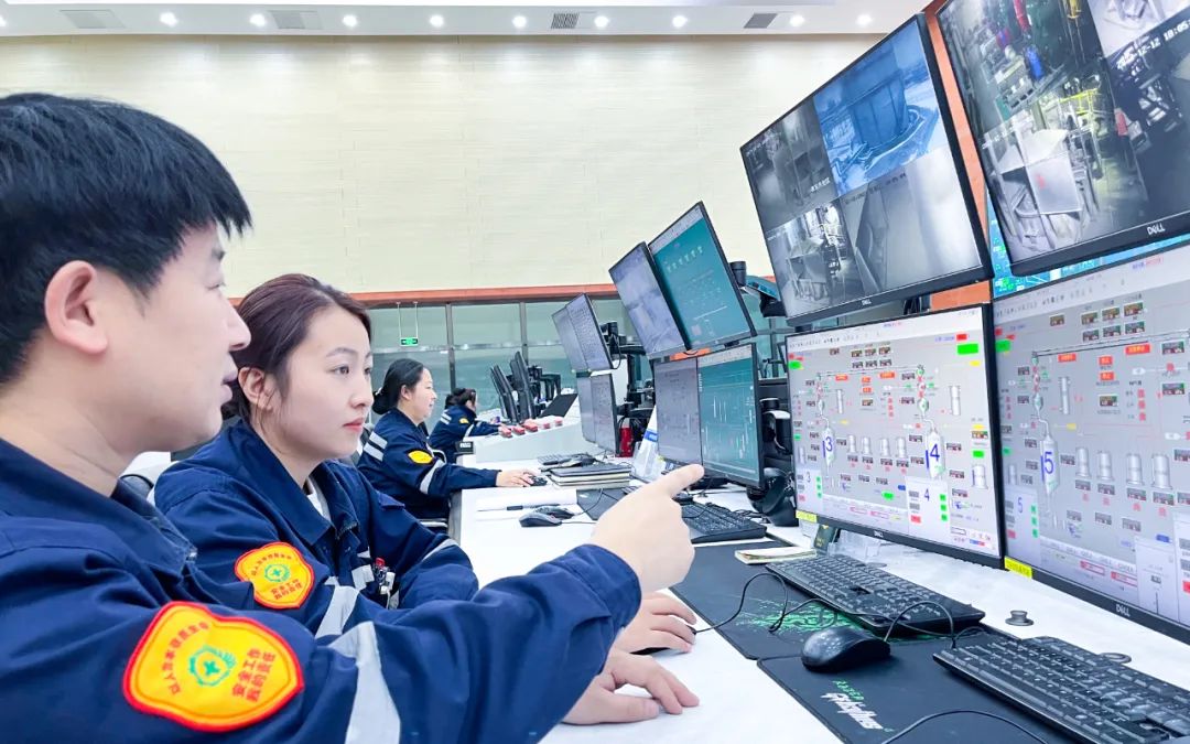 新疆宜化乙炔車(chē)間運(yùn)行一班：立足崗位強(qiáng)技能，凝心聚力創(chuàng)佳績(jī)(圖4)