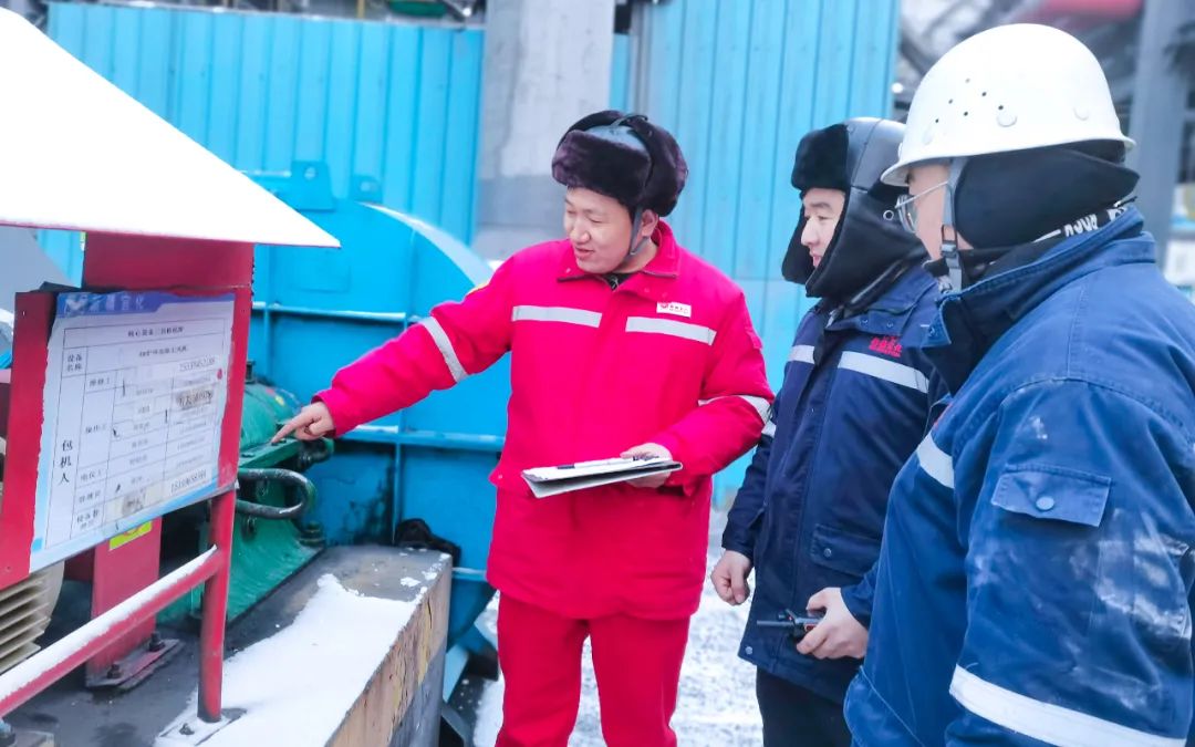 新疆宜化電石車間二一班：強化班組建設(shè)，筑牢基層基石(圖3)