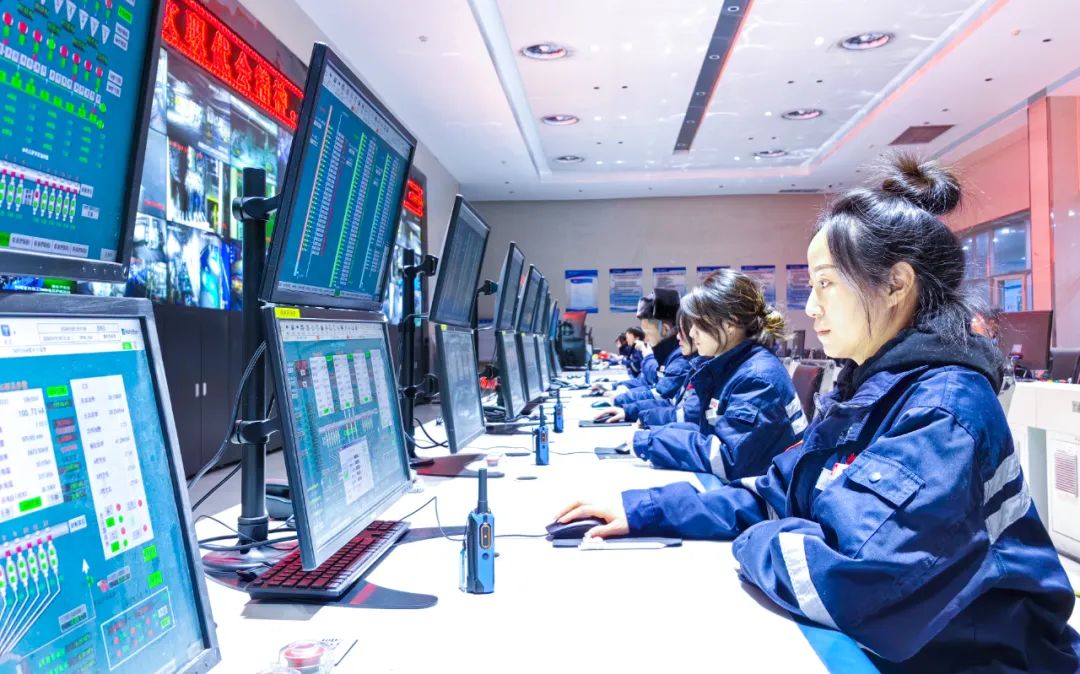 新疆宜化電石車間二一班：強化班組建設(shè)，筑牢基層基石(圖2)