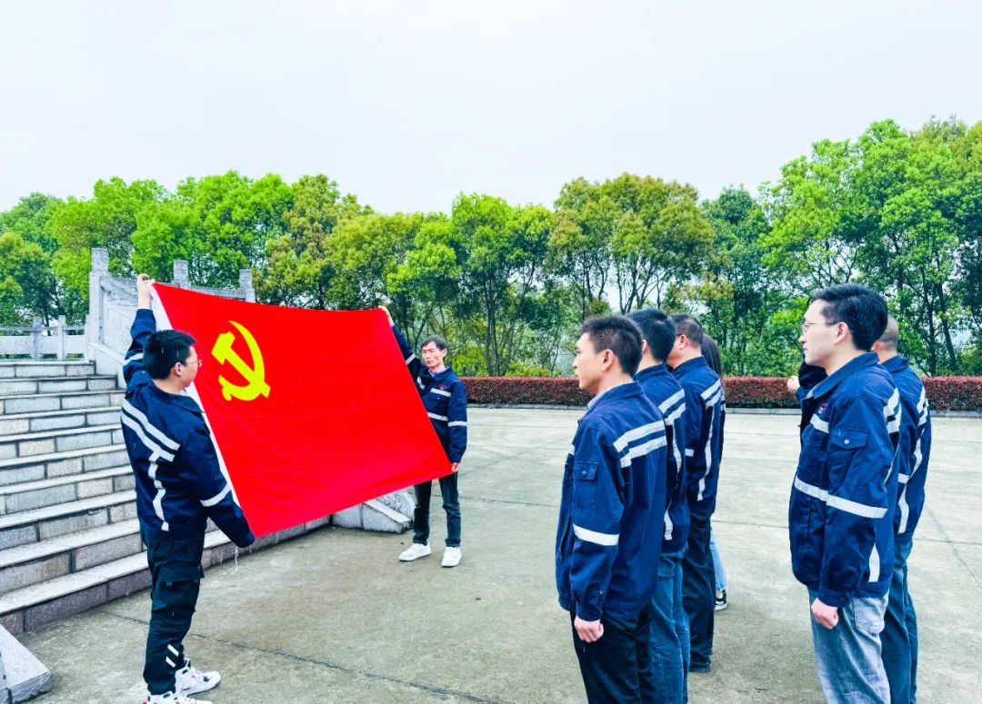 在緬懷中汲取奮進(jìn)力量！這場主題黨日活動“走心”更“入心”！(圖3)