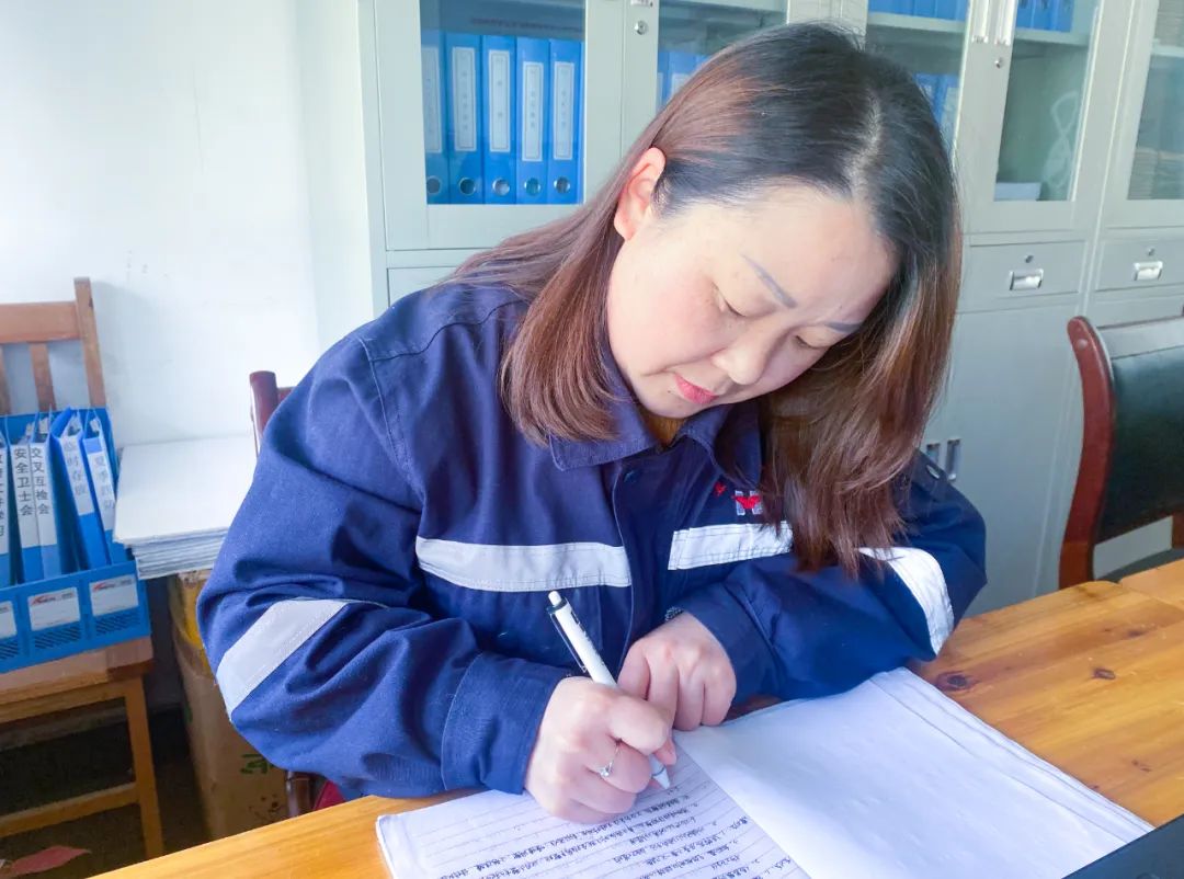 【宜化榜樣】宜化礦業(yè)黃小燕：礦山里的“黃督督”，安全上的內(nèi)當(dāng)家(圖5)