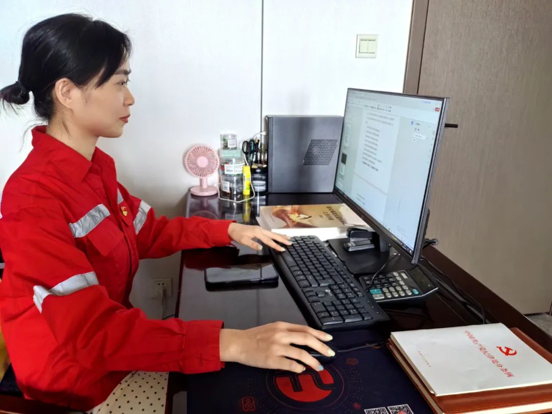 【宜化榜樣】化機公司李丹：提升素質(zhì)強技能，勇于奉獻顯擔當(圖2)