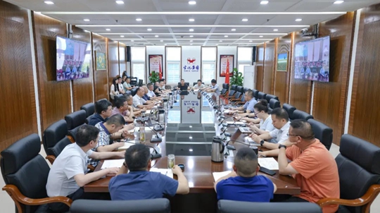 集團(tuán)召開上半年安委會(huì)工作總結(jié)暨安全警示教育會(huì)(圖1) 集團(tuán)召開上半年安委會(huì)工作總結(jié)暨安全警示教育會(huì)(圖1)