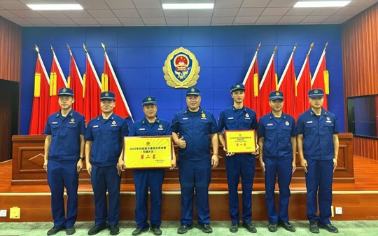 新疆宜化代表隊在自治區(qū)消防比武競賽中勇奪佳績(圖1)