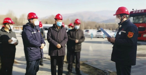 青海省委常委、省總工會(huì)主席馬吉孝到青海宜化調(diào)研慰問