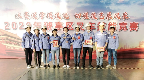 宜昌市猇亭區(qū)總工會(huì)組織叉車技能競(jìng)賽，股份公司多名選手獲得榮譽(yù)